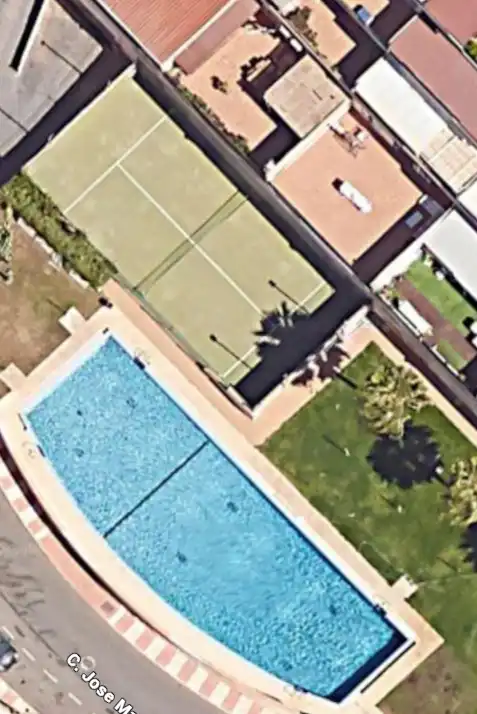 Piscina de Pis en venda en Roquetas de Mar amb Aire condicionat, Jardí privat i Terrassa