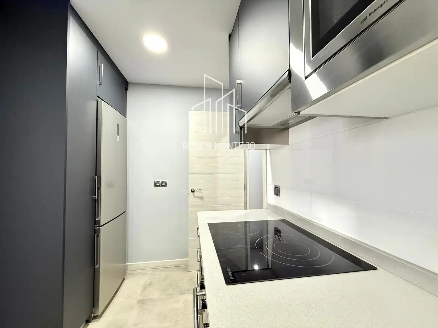 Kitchen of Flat for rent in Salamanca  with Heating, Parquet flooring and Terrace