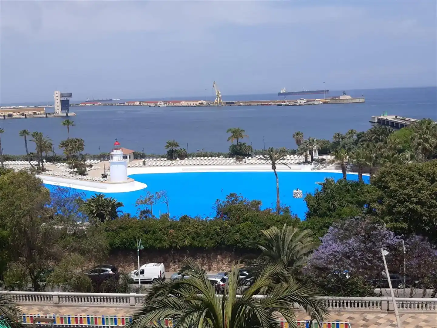 Piscina de Ático en venta en Ceuta con Aire acondicionado y Trastero