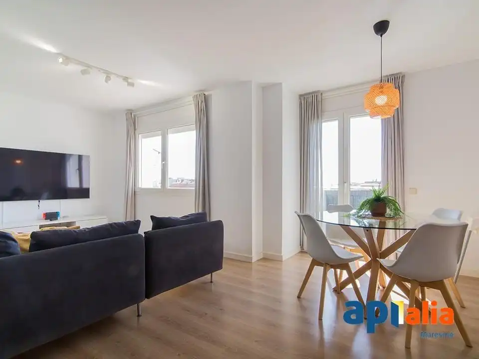 Living room of Duplexes for sale in Pineda de Mar  with Air Conditioner, Private garden and Parquet flooring