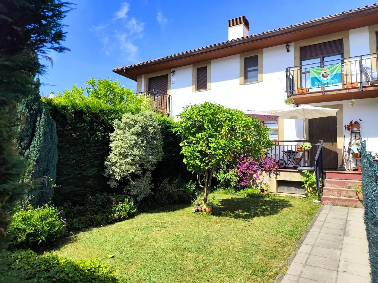 Jardín de Casa adosada en venta en Santiurde de Toranzo con Calefacción, Jardín privado y Terraza