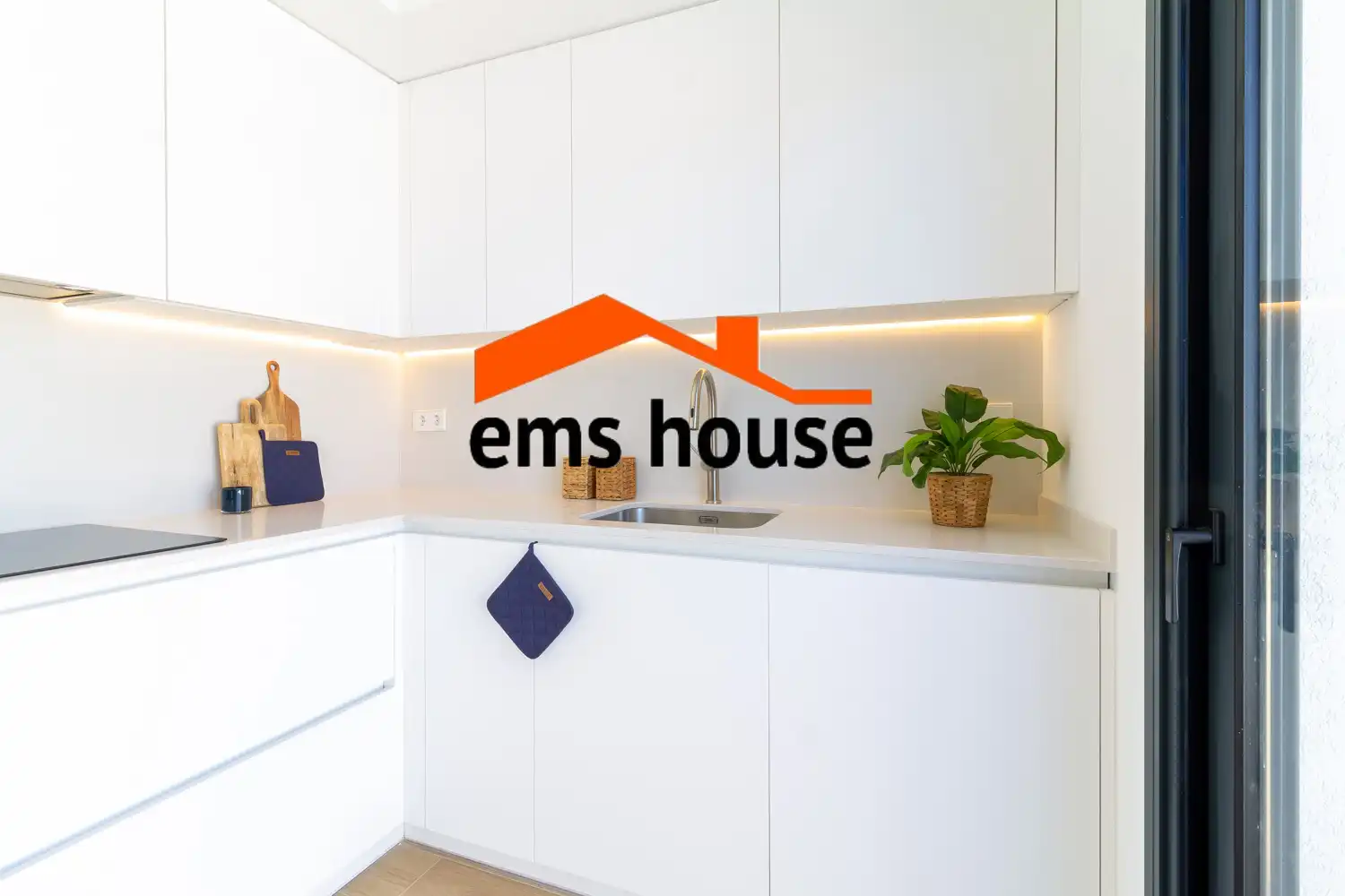 Ático de obra nueva con terraza en venta en Passeig de Josep Mundet 9, imagen 9