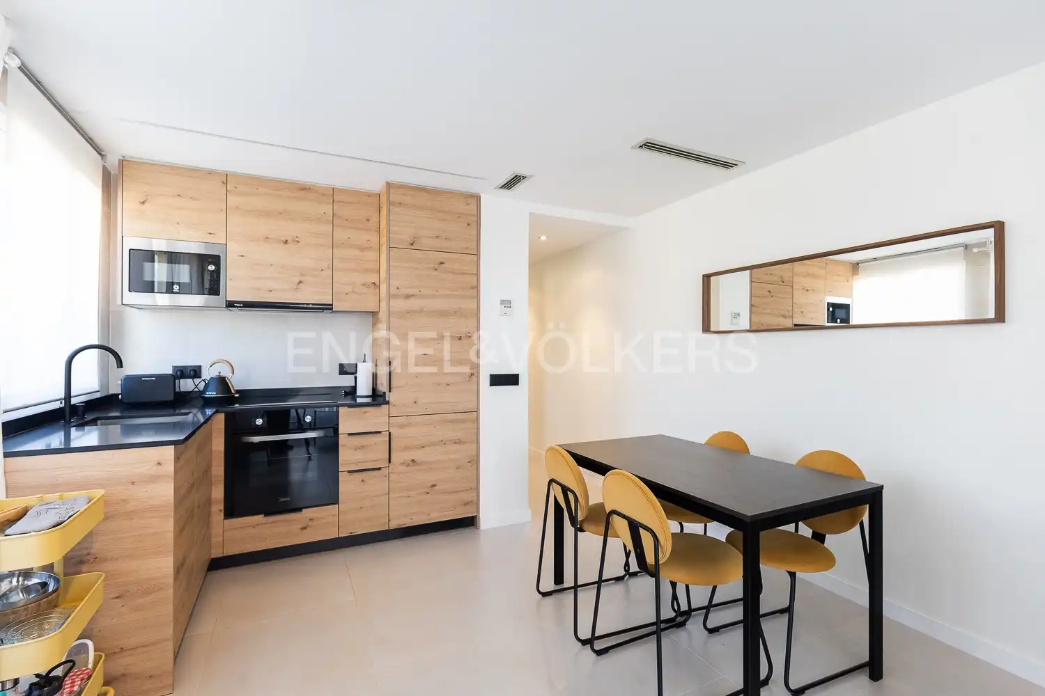 Kitchen of Flat for rent in Gandia  with Air Conditioner, Heating and Terrace