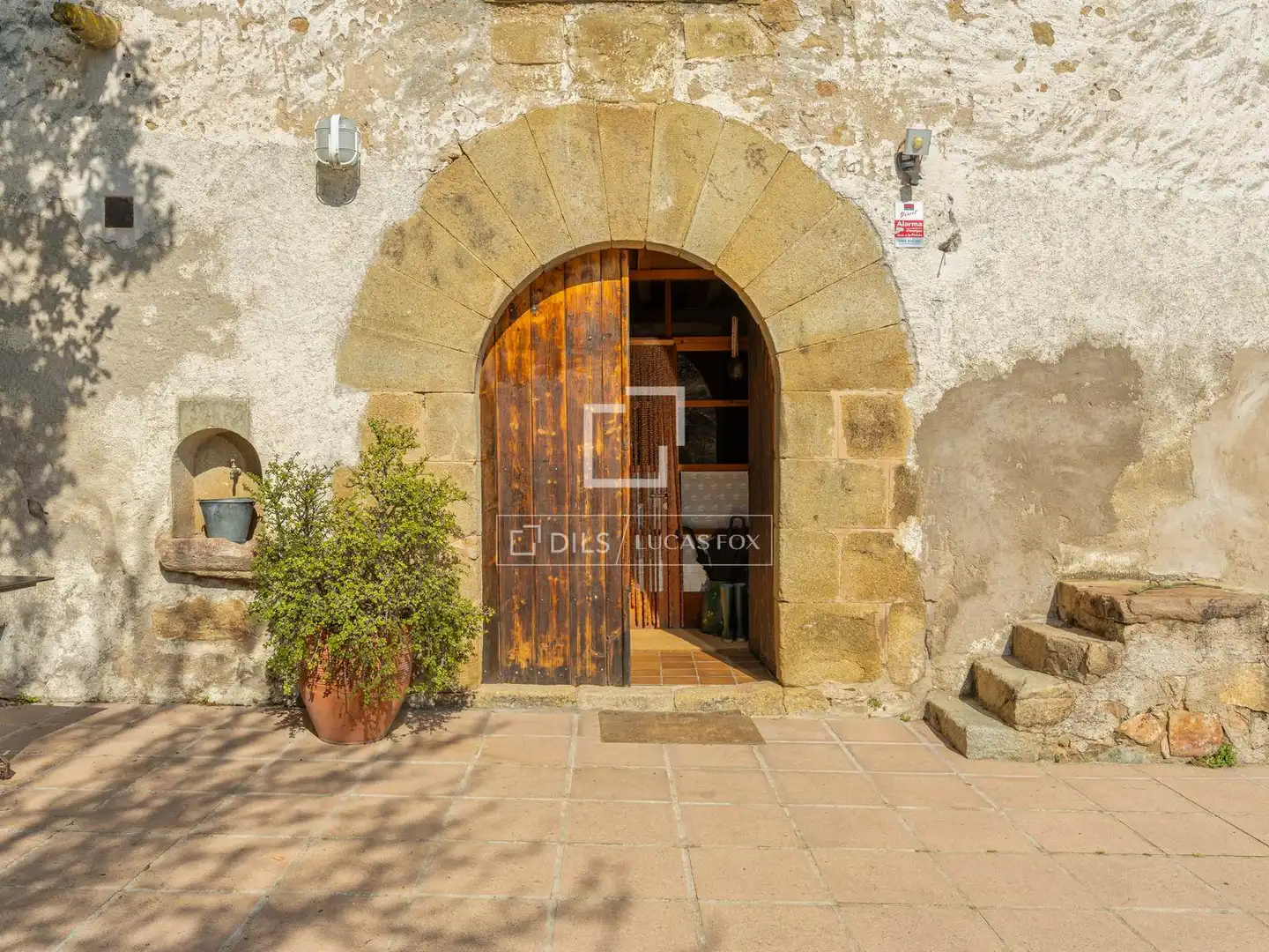 Country homes for sale in Anglès  with Air Conditioner, Private garden and Terrace