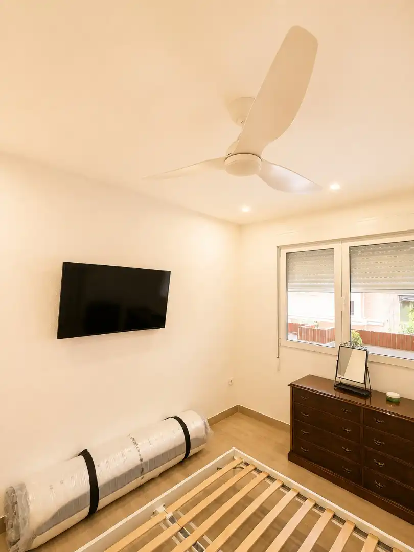 Wohnung zur Miete in Valencia mit Klimaanlage, Terrasse und Möbliert
