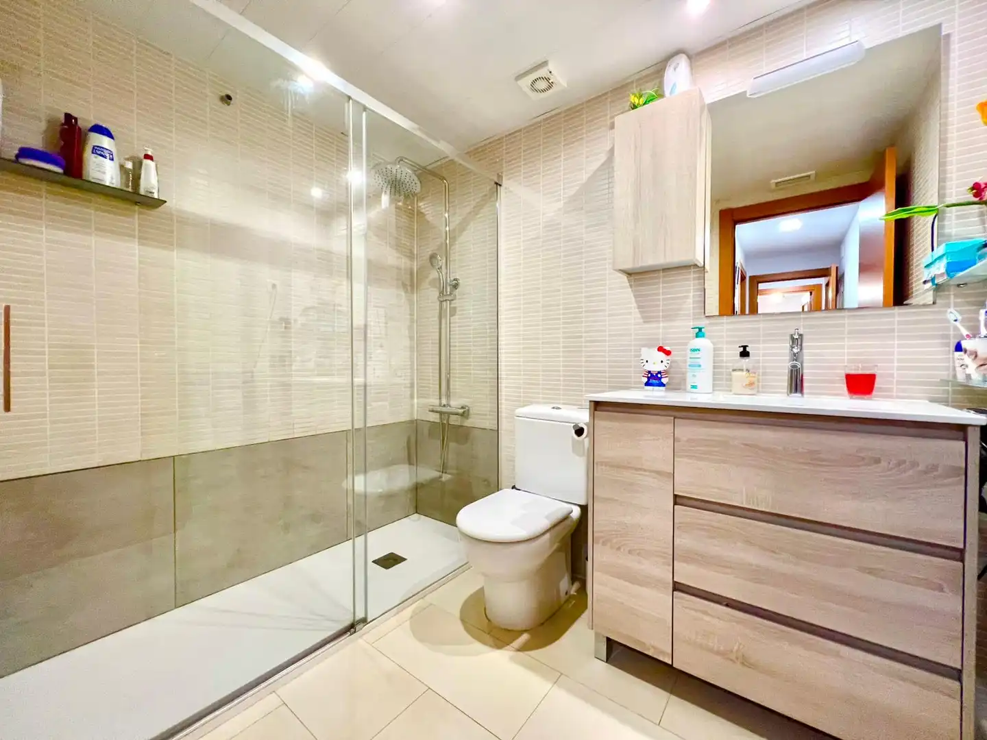 Bathroom of Flat for sale in Montcada i Reixac  with Air Conditioner, Heating and Parquet flooring