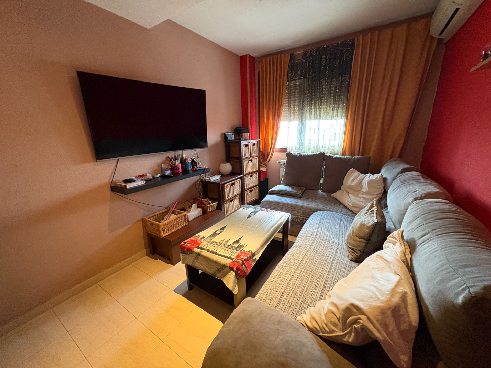 Living room of Flat for sale in El Viso de San Juan  with Air Conditioner, Heating and Private garden