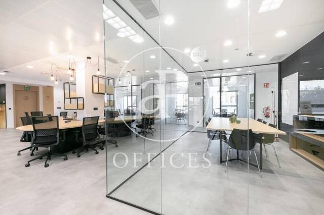 Oficina en Alquiler en Carrer de Ramon Turró en El Poblenou