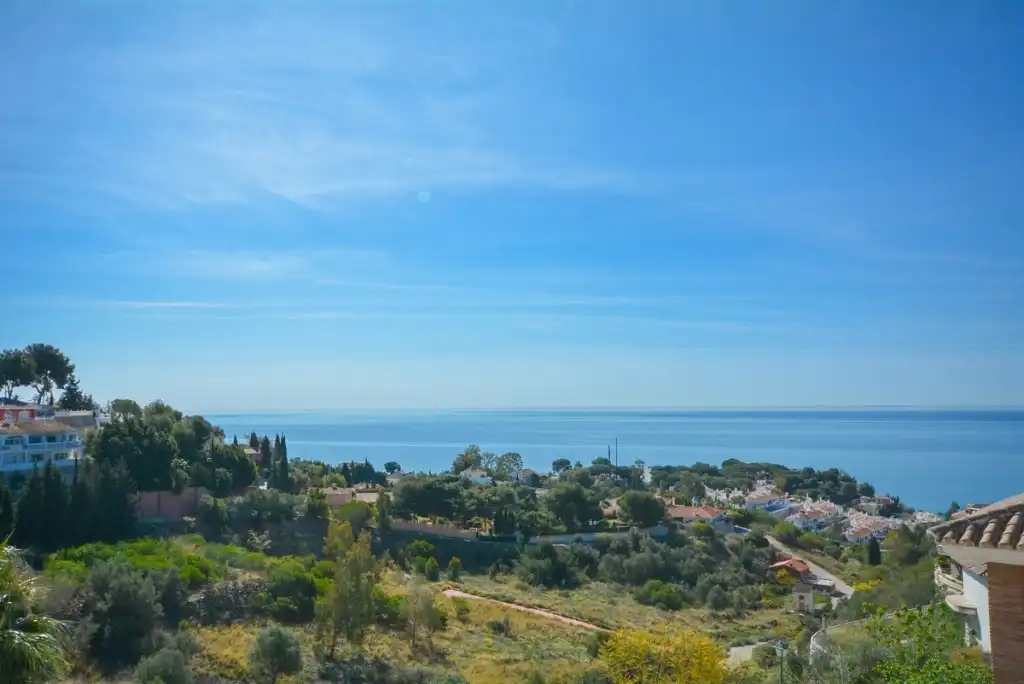 Exterior view of Houses for sale in Benalmádena  with Air Conditioner, Private garden and Terrace