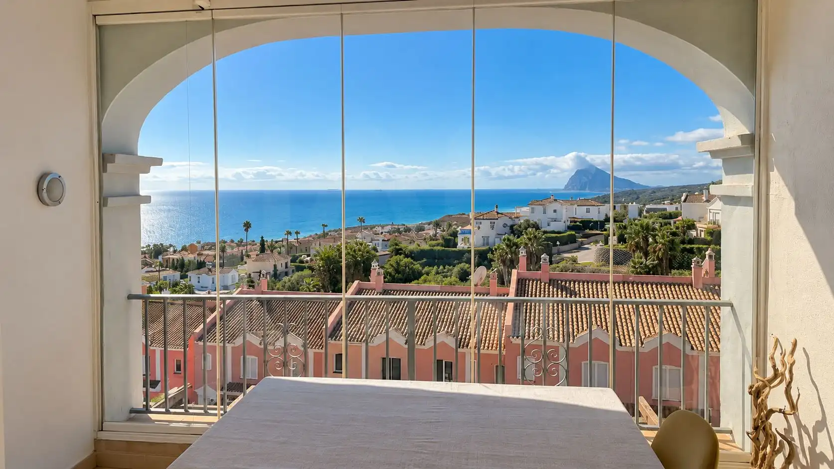 Piso con piscina en venta en La Alcaidesa, imagen 6