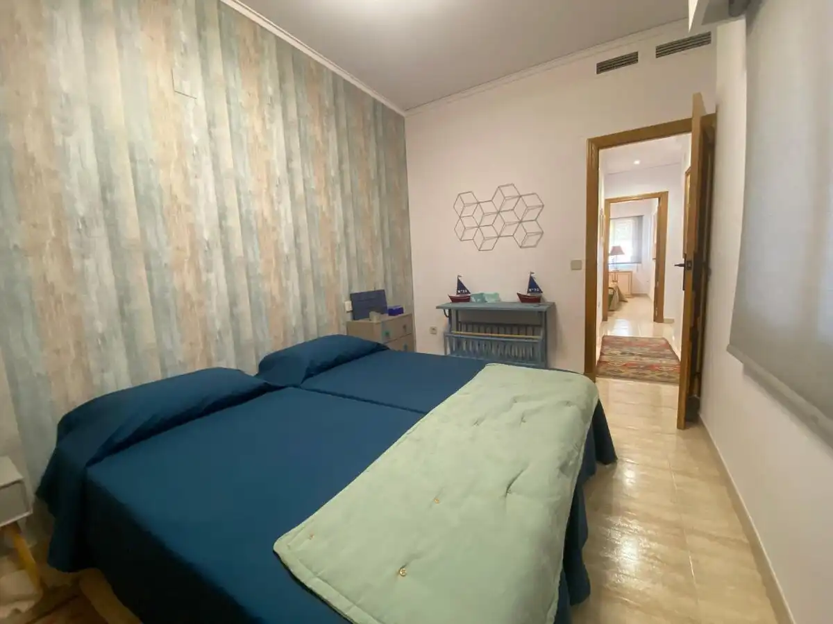 Dormitori de Pis de lloguer en Dénia amb Aire condicionat, Calefacció i Terrassa