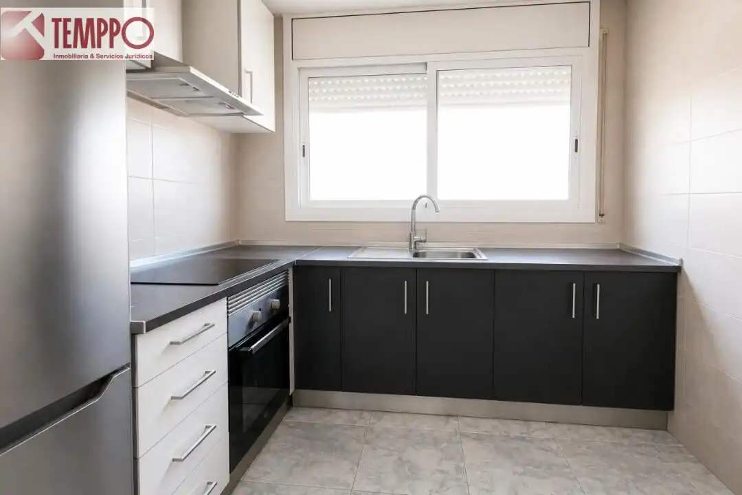 Kitchen of Flat for sale in El Vendrell  with Heating and Balcony