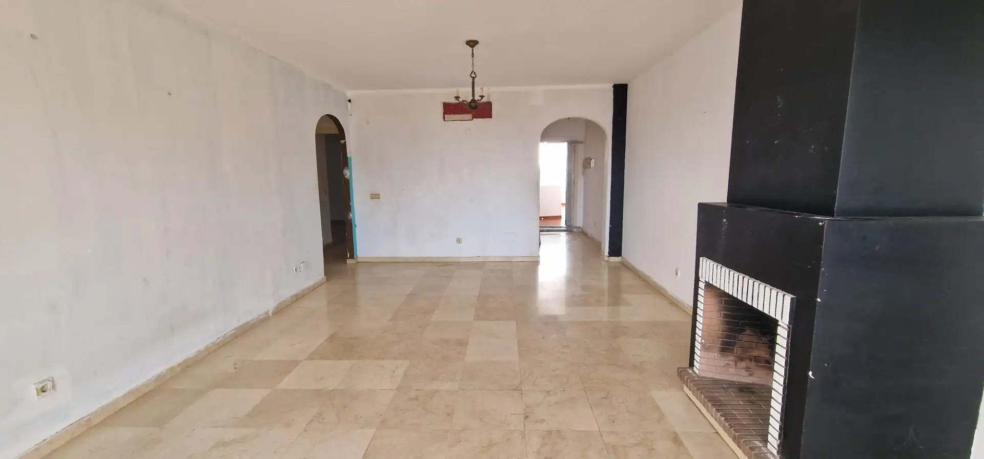 Piso en venta en Estepona con Jardín privado, Terraza y Piscina