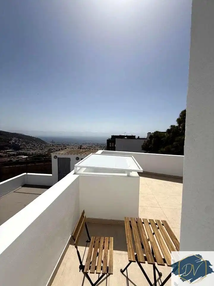 Vista exterior de Ático de alquiler en San Cristóbal de la Laguna con Terraza y Amueblado