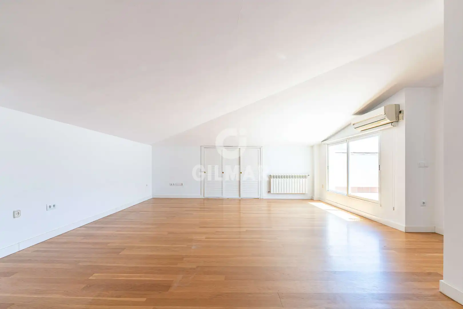 Bedroom of Duplexes for sale in Madrid  with Heating, Private garden and Storage room