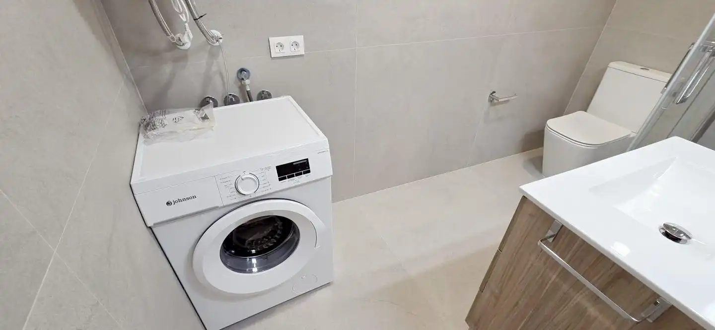 Bathroom of Ground floor for rent in Elche / Elx  with Air Conditioner and Furnished