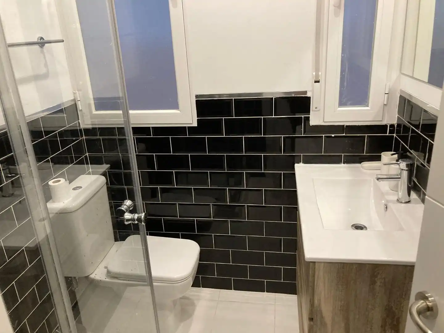 Baño de Planta baja en venta en Madrid con Calefacción