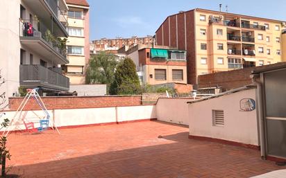 Außenansicht von Wohnung zum verkauf in Sant Feliu de Llobregat mit Terrasse