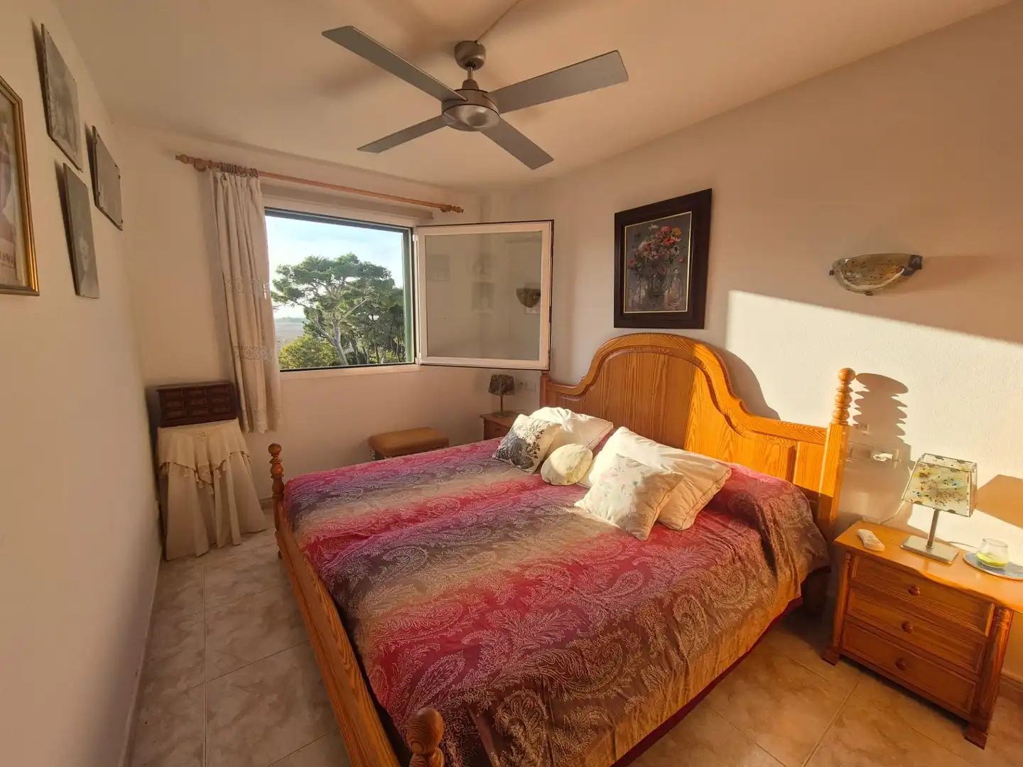 Habitación de Ático de alquiler en Muro con Aire acondicionado, Terraza y Amueblado