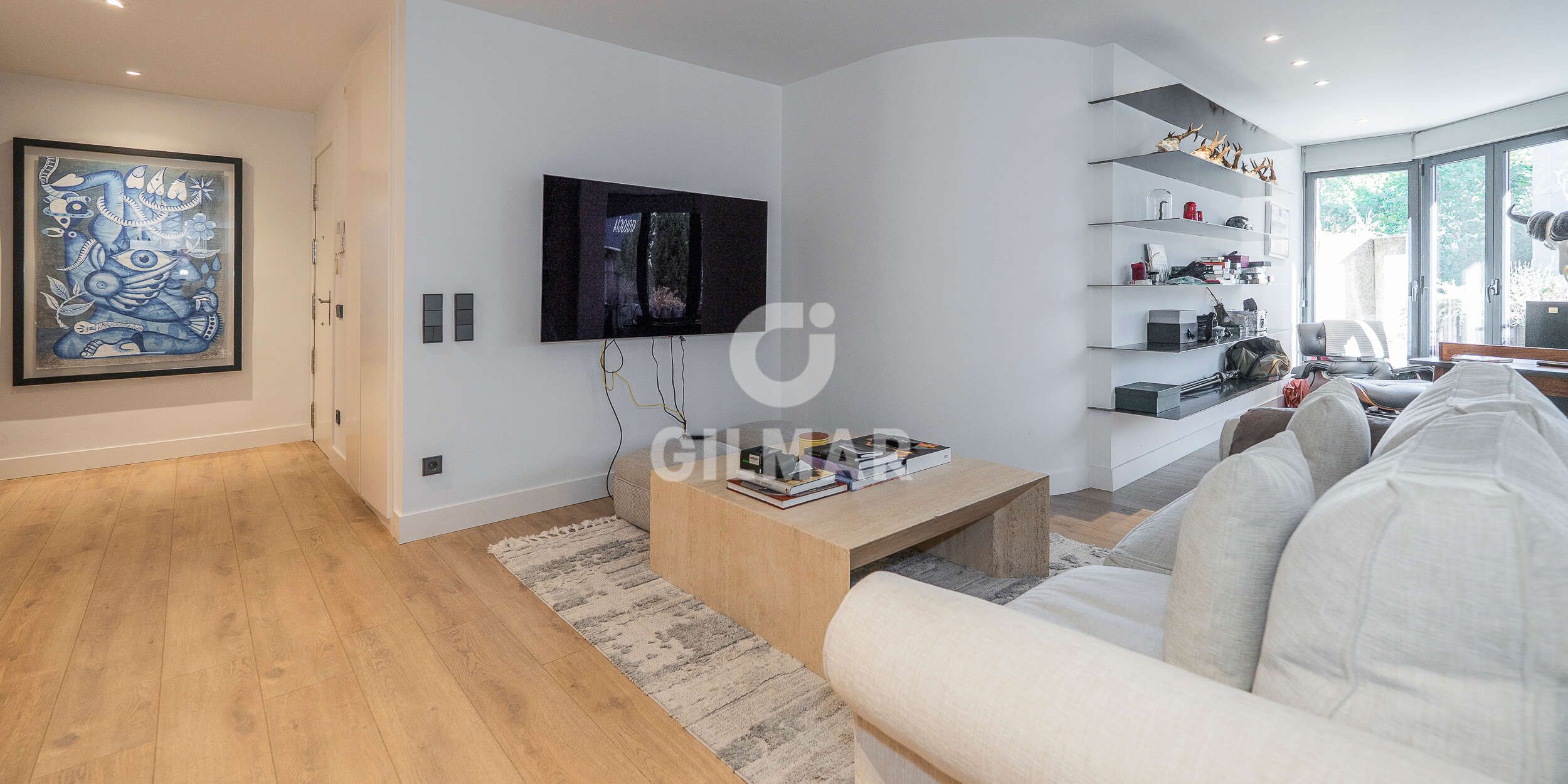 Living room of Flat for sale in  Madrid Capital  with Heating, Swimming Pool and Balcony