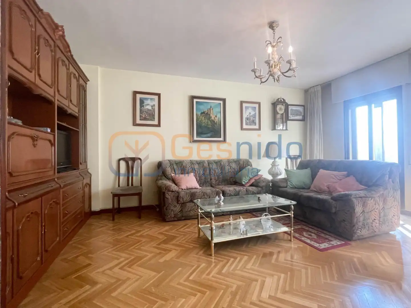 Living room of Flat for rent in Segovia  with Heating, Parquet flooring and Terrace
