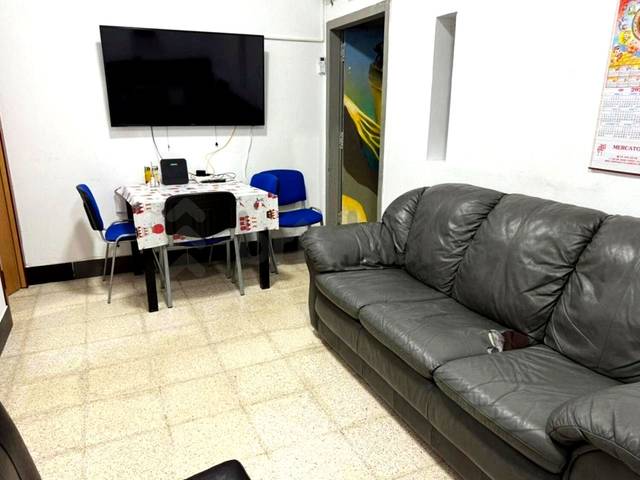 Local comercial en Venta en Carrer de Pujós en Collblanc