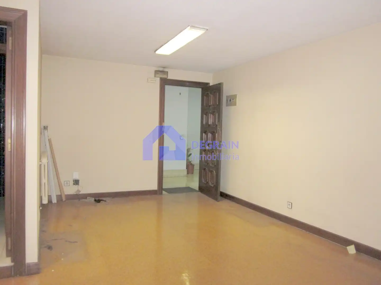 Büro zur Miete in Oviedo  mit Heizung
