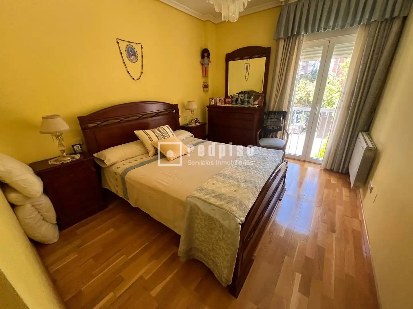 Bedroom of Flat for sale in Madrid  with Air Conditioner, Heating and Private garden
