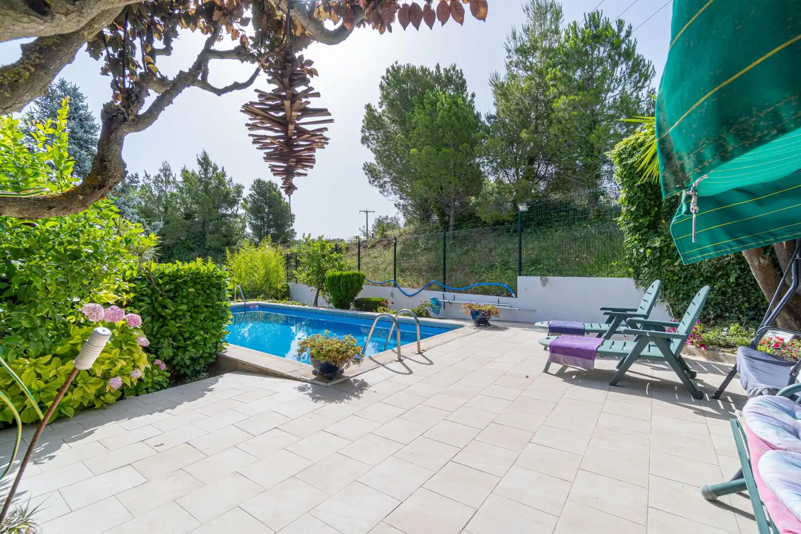 Piscina de Casa o chalet en venta en Figueres con Aire acondicionado, Calefacción y Jardín privado