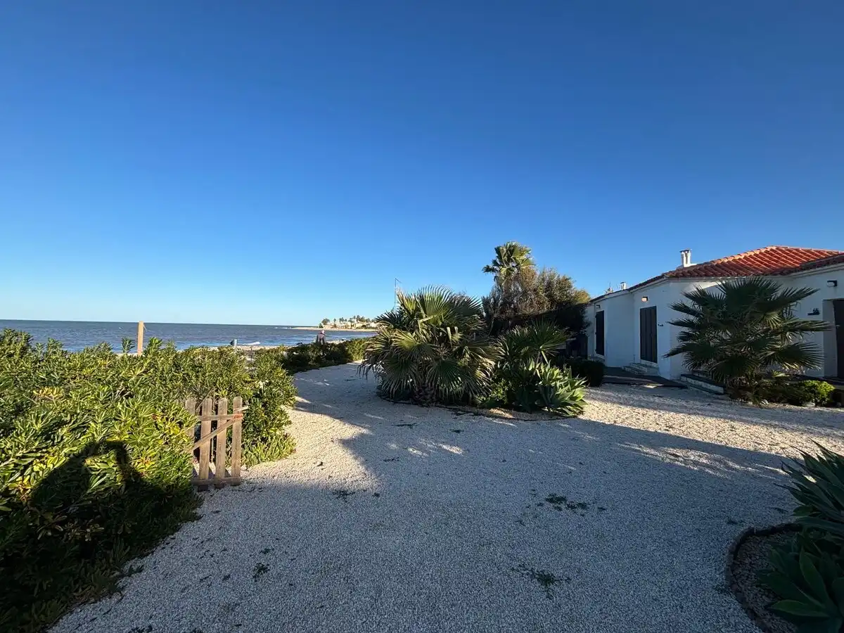Vista exterior de Casa o chalet de alquiler en Els Poblets con Amueblado