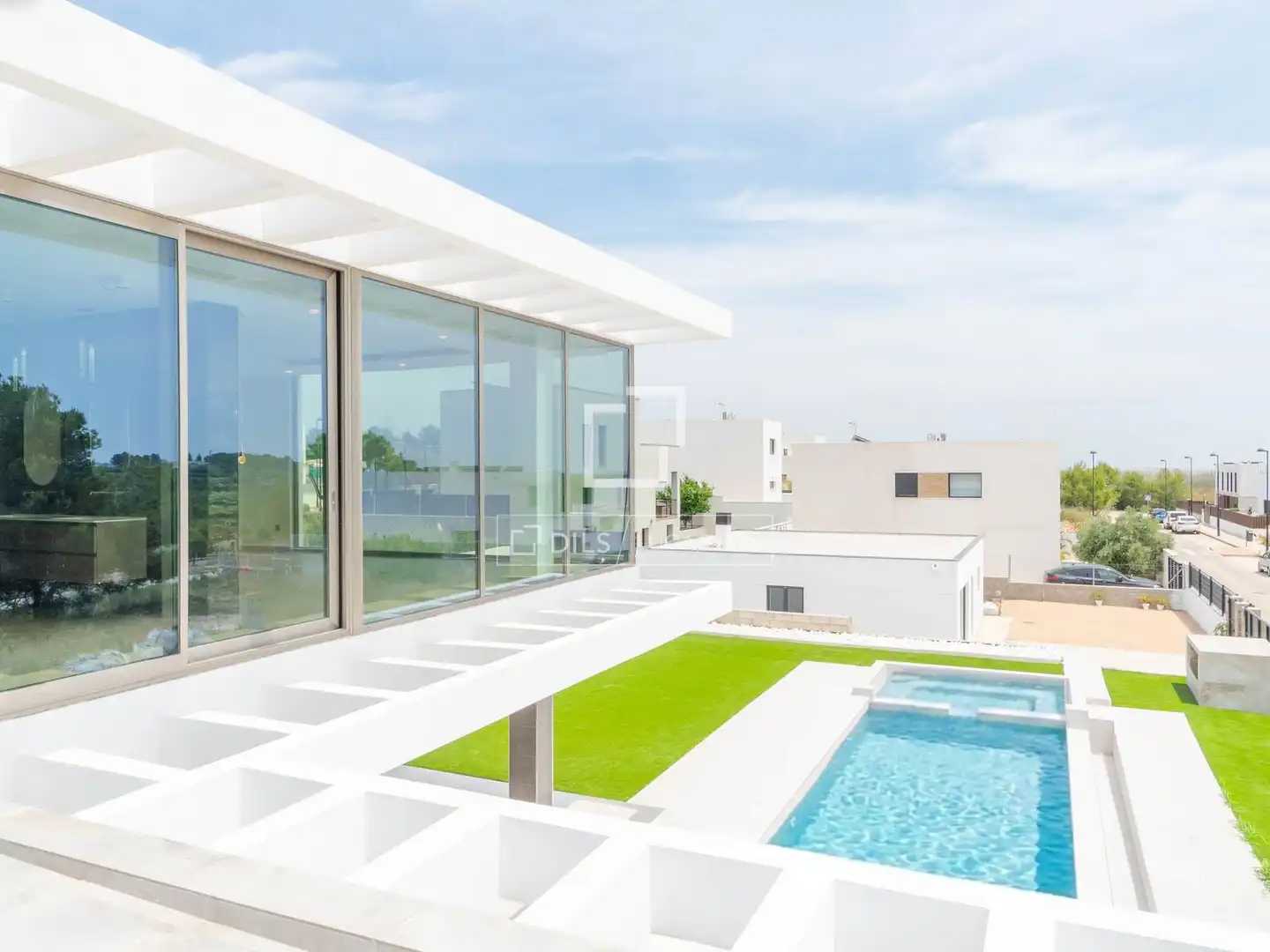 Swimming pool of Houses for sale in Torrent  with Air Conditioner, Private garden and Terrace