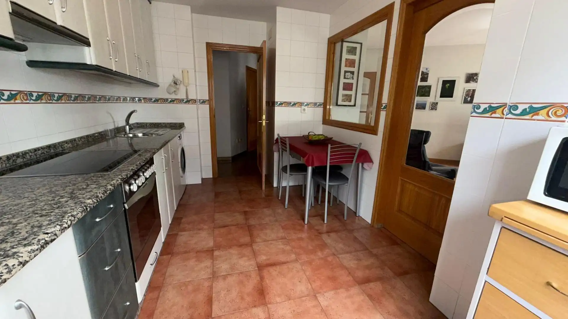 Cuina de Pis en venda en Ourense Capital  amb Calefacció, Traster i Moblat