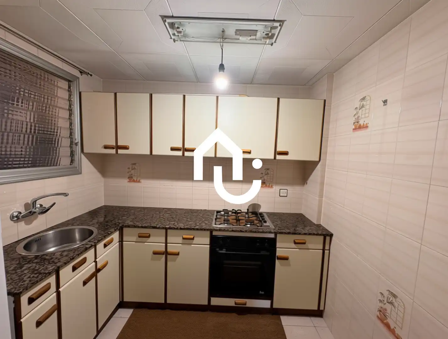 Cocina de Piso en venta en Santa Coloma de Gramenet con Balcón