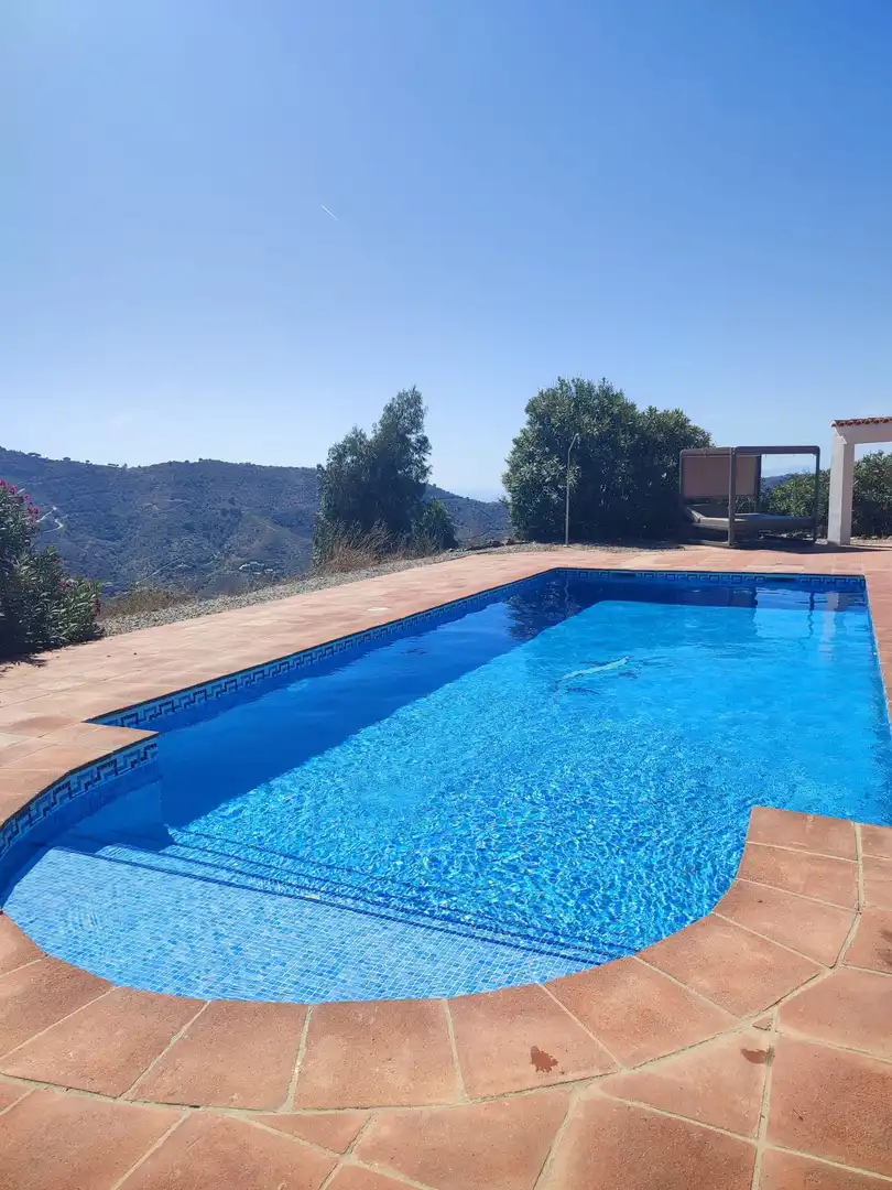 Piscina de Casa o chalet en venta en Arenas