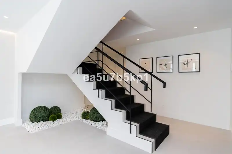 Chalet con terraza en venta en Nueva, imagen 4