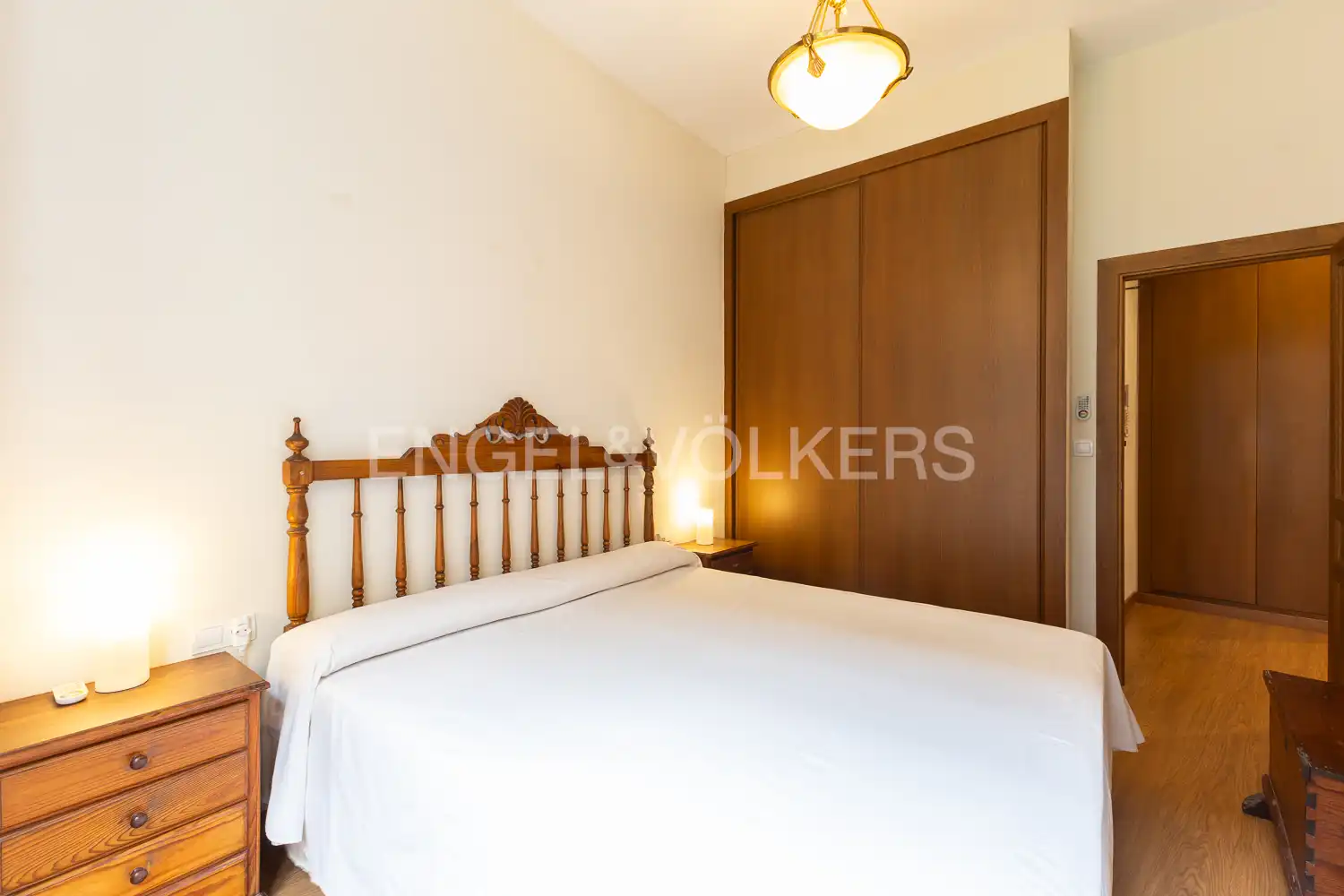 Bedroom of Flat for rent in Valencia  with Air Conditioner, Heating and Furnished