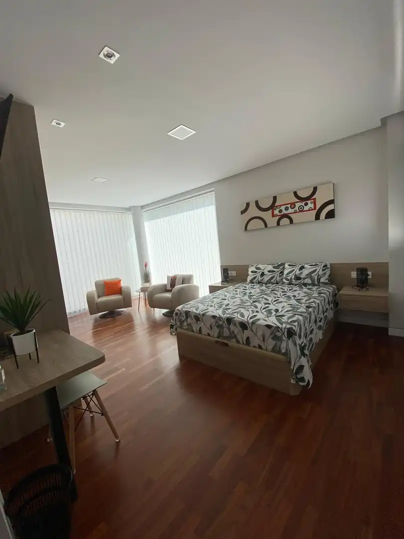 Dormitori de Casa o xalet en venda en Elda amb Aire condicionat, Jardí privat i Terrassa