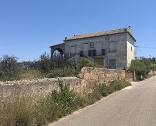 Vista exterior de Finca rústica en venda en La Pobla Llarga amb Jardí privat, Terrassa i Piscina