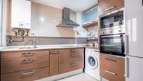 Küche von Wohnung zum verkauf in  Zaragoza Capital mit Heizung, Terrasse und Balkon