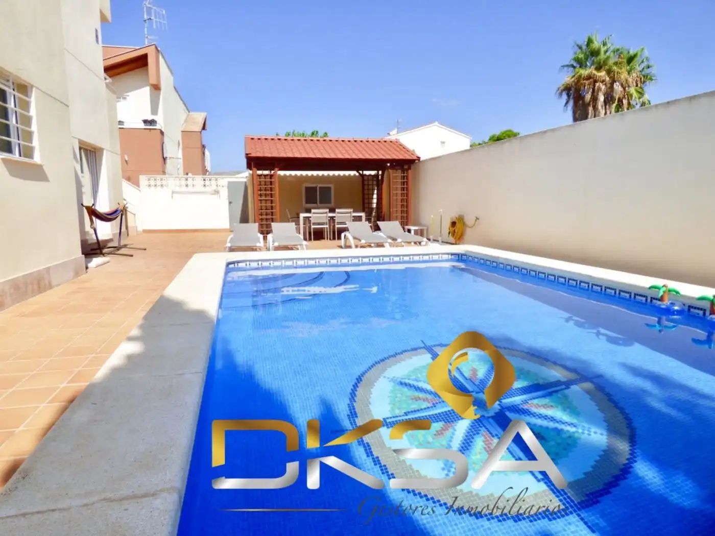 Piscina de Casa o chalet de alquiler en Benicasim / Benicàssim con Aire acondicionado, Calefacción y Jardín privado