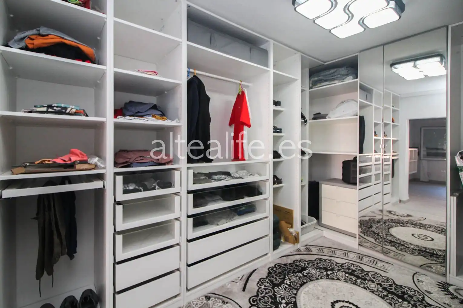 Habitación de Casa o chalet en venta en L'Alfàs del Pi con Aire acondicionado, Calefacción y Jardín privado