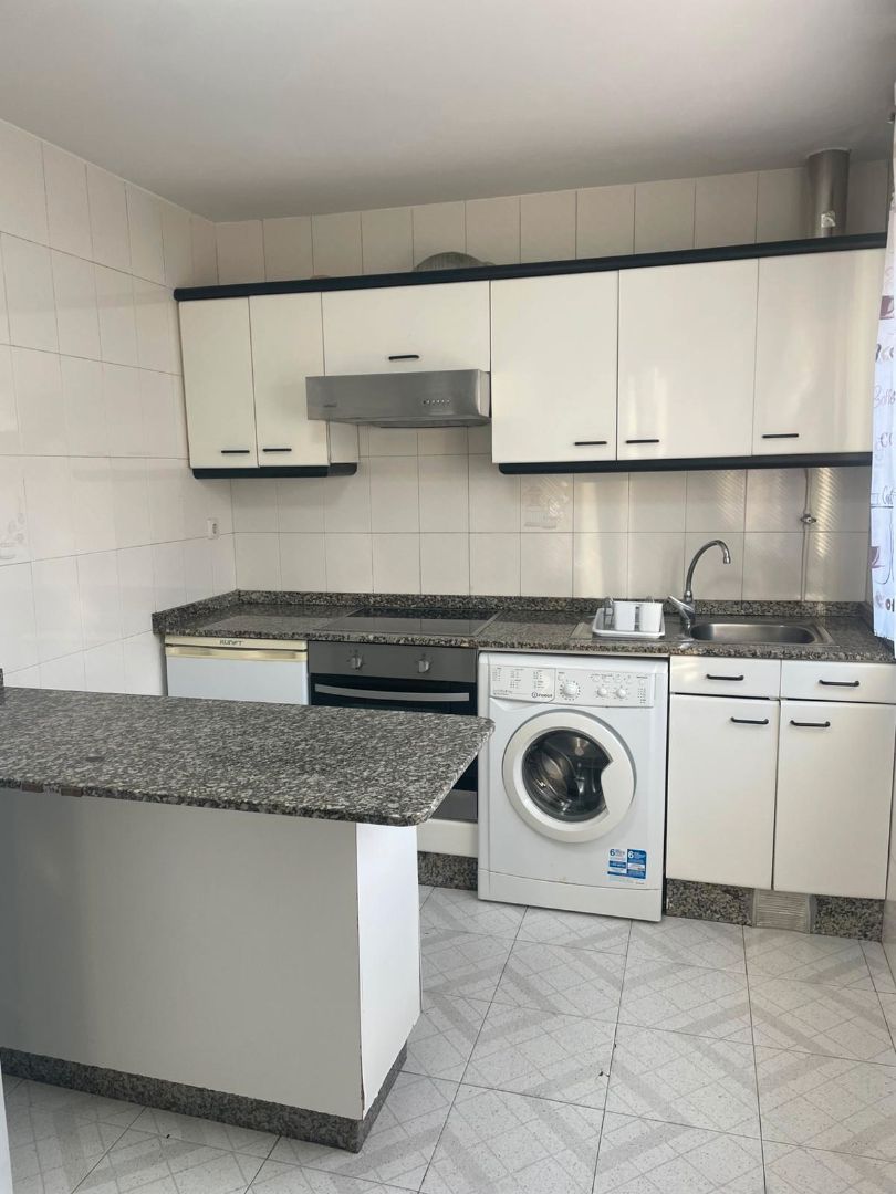 Kitchen of Flat to rent in Santiago de Compostela   with Furnished