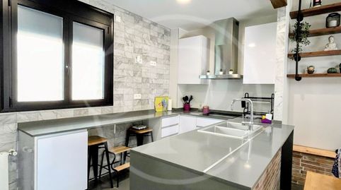 Adosado moderno con piscina, terrazas y placas solares en Benicalap, imatge 3