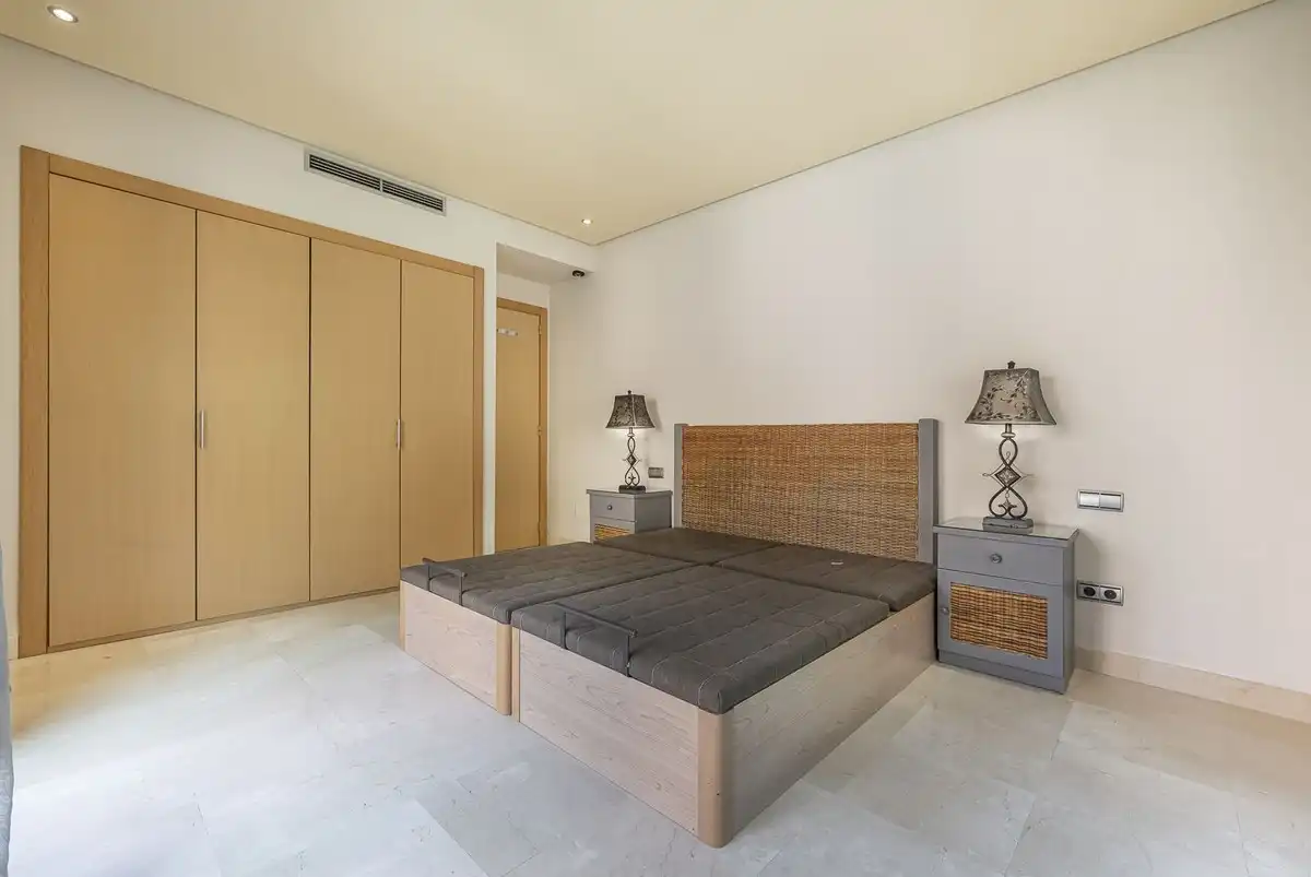 Piso con ascensor en venta en Milla de Oro, imagen 31
