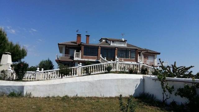 Casa-chalet en Venta en Diosa Diana en Castellanos de Villiquera