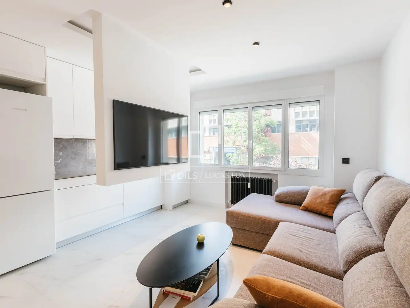 Living room of Flat for rent in Madrid  with Heating and Furnished