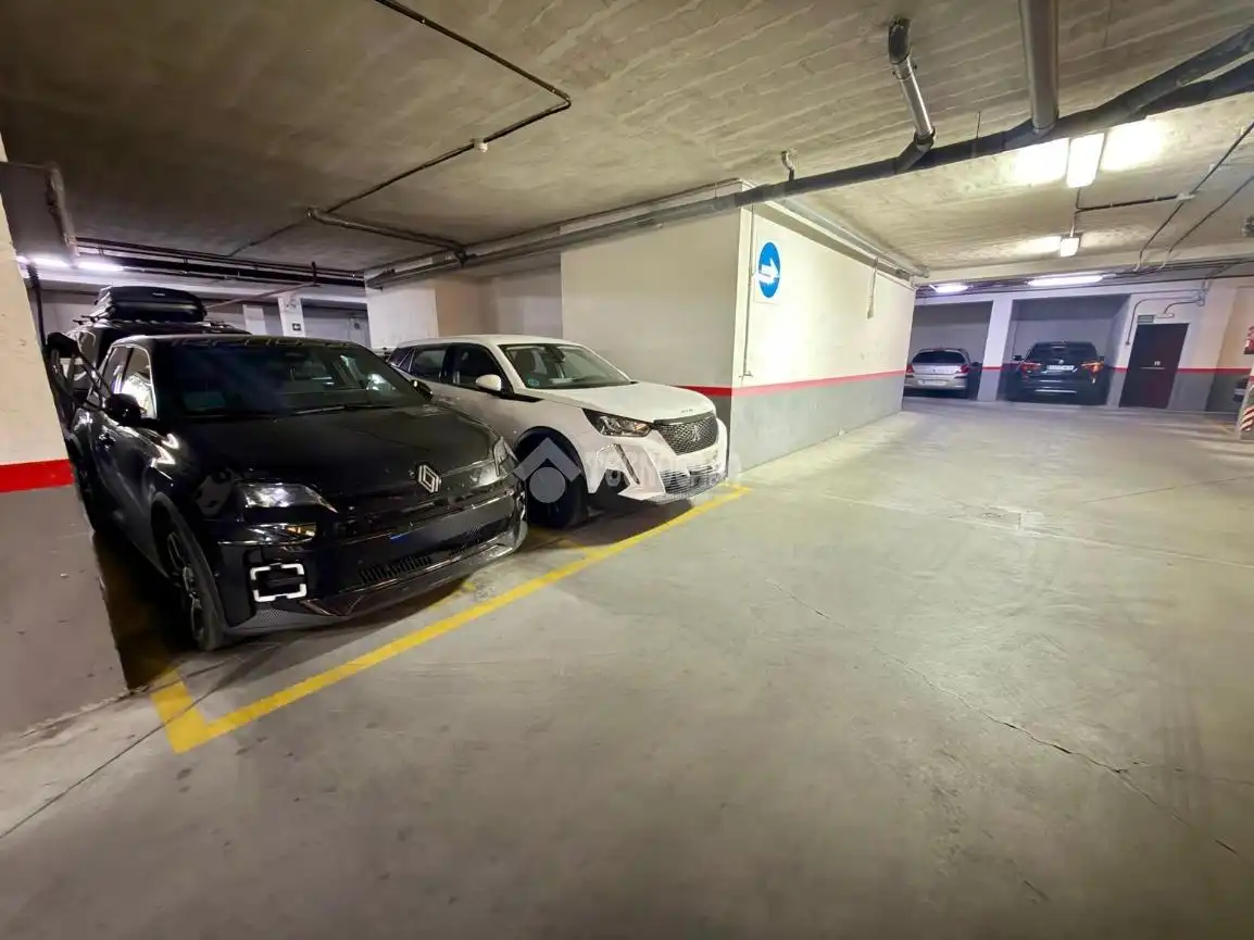 Parking de Piso en venta en Arganda del Rey con Aire acondicionado, Calefacción y Piscina comunitaria