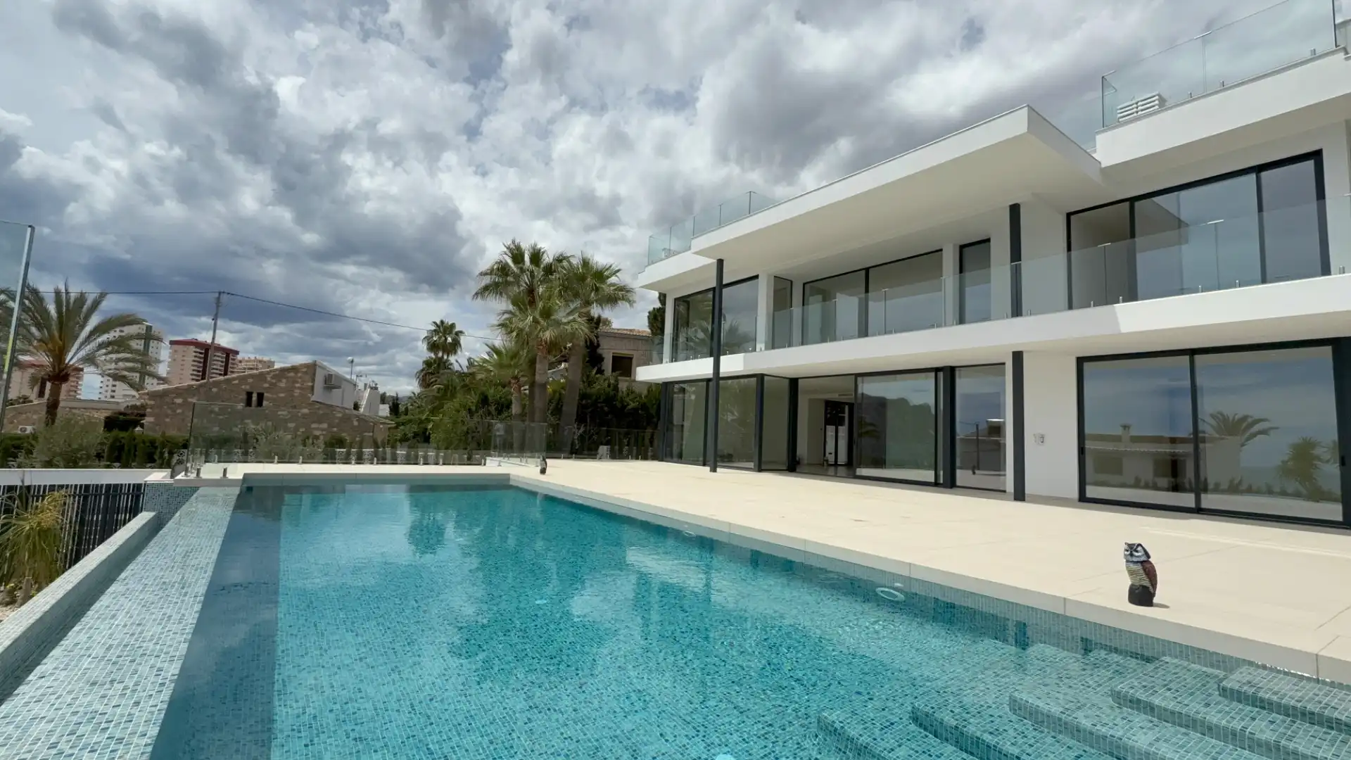Villa avec terrasse à vendre à La Caleta - La Calalga -  Les Bassetes