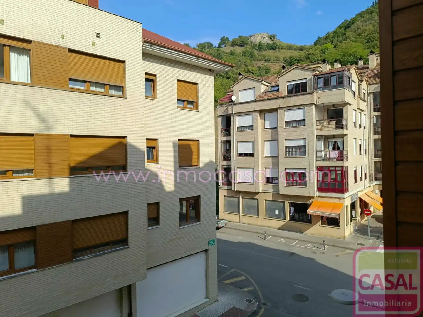 Vista exterior de Pis de lloguer en Aller amb Calefacció i Moblat