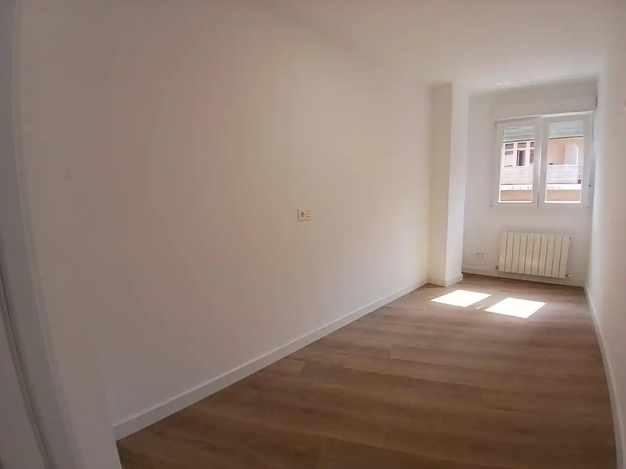 Bedroom of Flat for sale in Castro-Urdiales  with Heating, Parquet flooring and Balcony